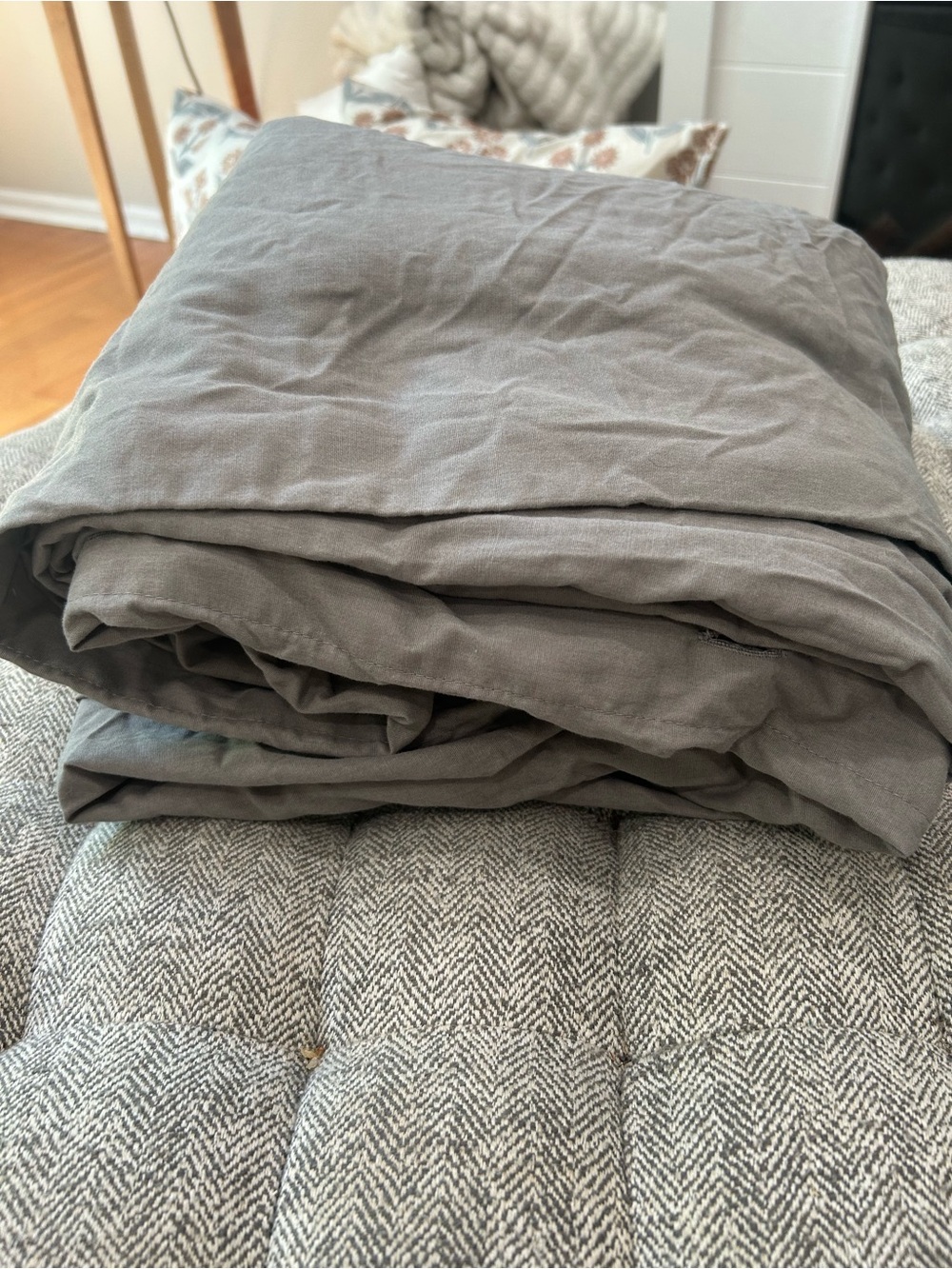 Room Essentials Gray Queen/Full duvet set